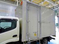 Hino Dutro 2024