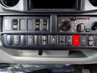 Hino Dutro 2024