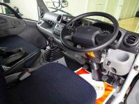 Hino Dutro 2024