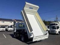 Isuzu Forward 2024