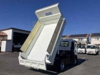 Isuzu Forward 2024