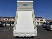 Isuzu Forward 2024