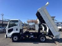 Isuzu Forward 2024