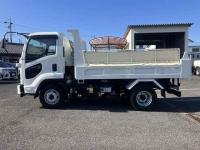 Isuzu Forward 2024