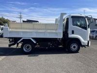 Isuzu Forward 2024