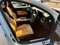Volvo V60 2023