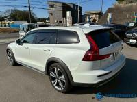 Volvo V60 2023