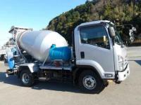Isuzu Forward 2021