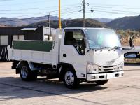 Isuzu ELF 2023