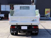 Isuzu ELF 2023