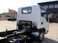 Isuzu ELF 2023