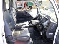 Isuzu ELF 2023
