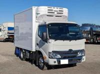 Hino Dutro 2024