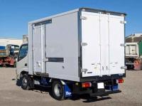 Hino Dutro 2024