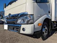 Hino Dutro 2024