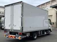 Hino Dutro 2025