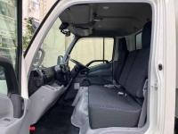 Hino Dutro 2025