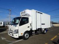 Hino Dutro 2025