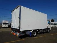 Hino Dutro 2025