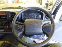 Hino Dutro 2025