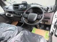 Mitsubishi Canter 2025