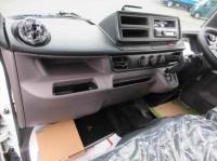 Mitsubishi Canter 2025