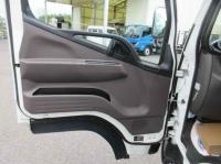Mitsubishi Canter 2025