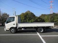 Hino Dutro 2025