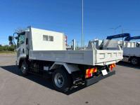 Isuzu Forward 2024