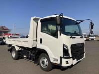 Isuzu Forward 2024