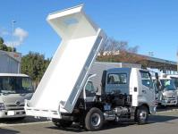 Mitsubishi FUSO FIGHTER 2025