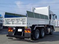 Mitsubishi SUPER GREAT 2025