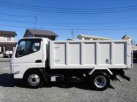 Mitsubishi Canter 2023