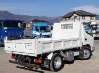 Toyota DYNA 2023