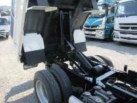Hino Dutro 2022