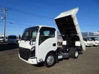 Isuzu ELF 2023