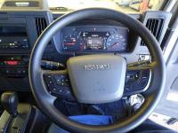 Isuzu ELF 2023