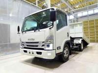 Isuzu ELF 2022