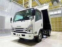 Isuzu ELF 2022