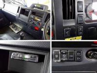 Isuzu ELF 2022