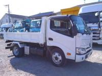 Hino Dutro 2023