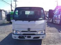 Hino Dutro 2023