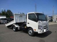 Hino Dutro 2025