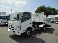 Hino Dutro 2025