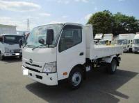 Hino Dutro 2025