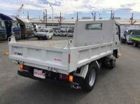 Isuzu ELF 2024