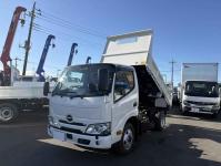 Hino Dutro 2024