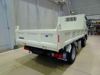 Hino Dutro 2025