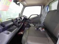 Hino Dutro 2025