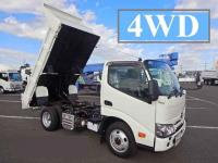 Hino Dutro 2025